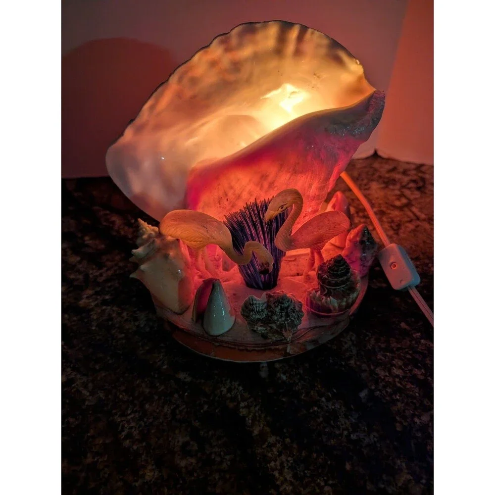 Mid Century 1950's Kitsch Sea Shell TV Lamp With Conch Shell, Coral, Flamingo